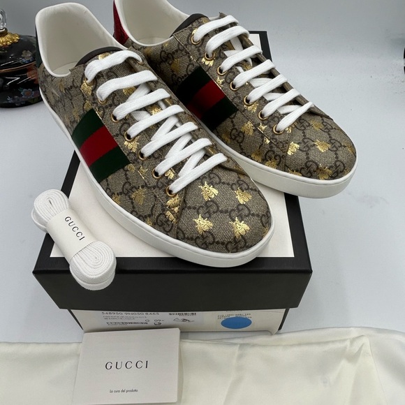 Men's Gucci, ace GG Supreme sneakers with bee detailing size 9.5 made in Italy - Picture 3 of 11